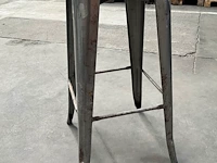 25 metalen barstoelen - afbeelding 4 van  4