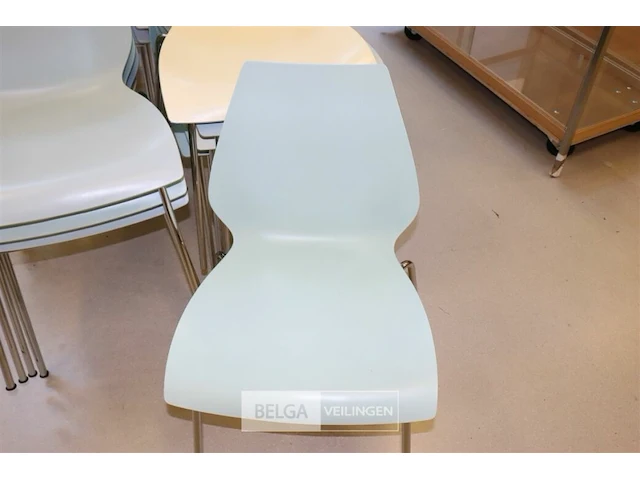 25 pvc stoelen - afbeelding 1 van  2