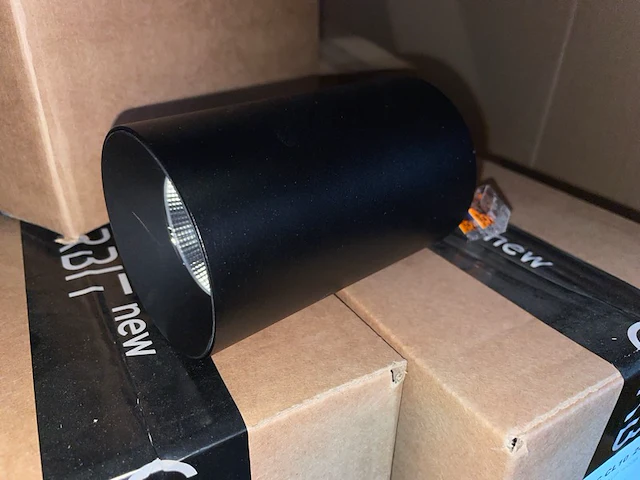 25 spots - afbeelding 1 van  2
