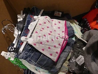 250 kledingstukken met verschillende hangers - afbeelding 3 van  8