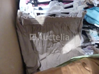 250 kledingstukken met verschillende hangers - afbeelding 4 van  6