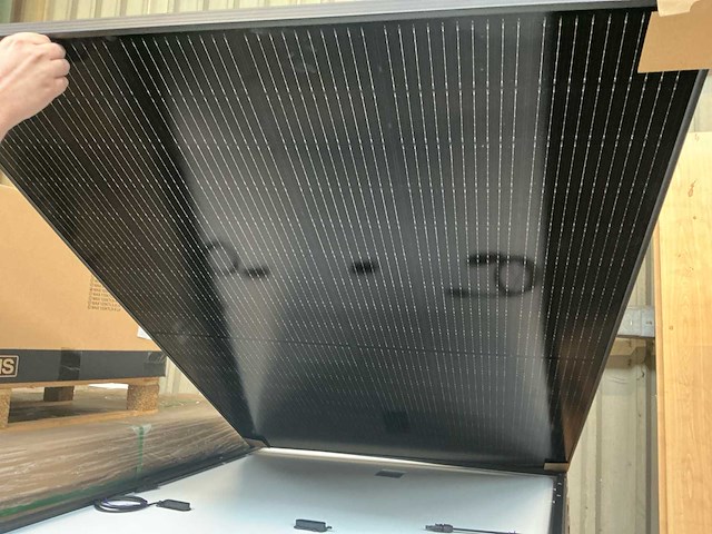 250 suntech zonnepanelen + growatt omvormer - afbeelding 4 van  9