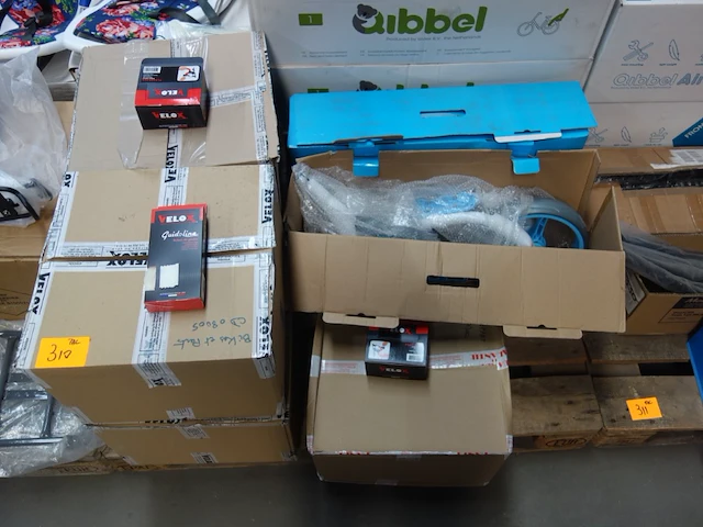 250x handlebar tapes + 2x loopfiets - afbeelding 1 van  6