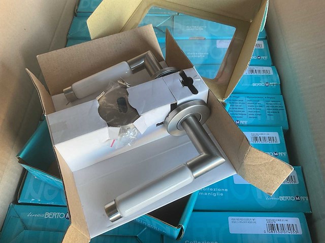 252 inox deurkrukken - afbeelding 3 van  5