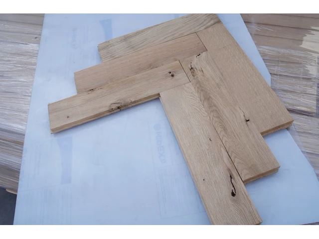 25,20 m² massief eiken visgraatparket 21mm - afbeelding 3 van  10
