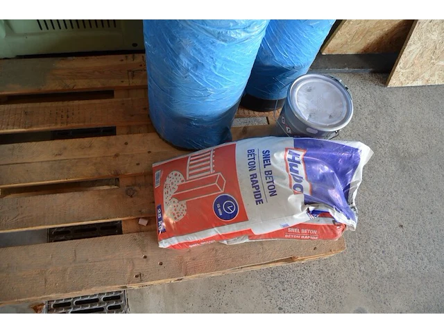 25kg snelbeton, 2 x epdm rubber + lijm - afbeelding 3 van  6