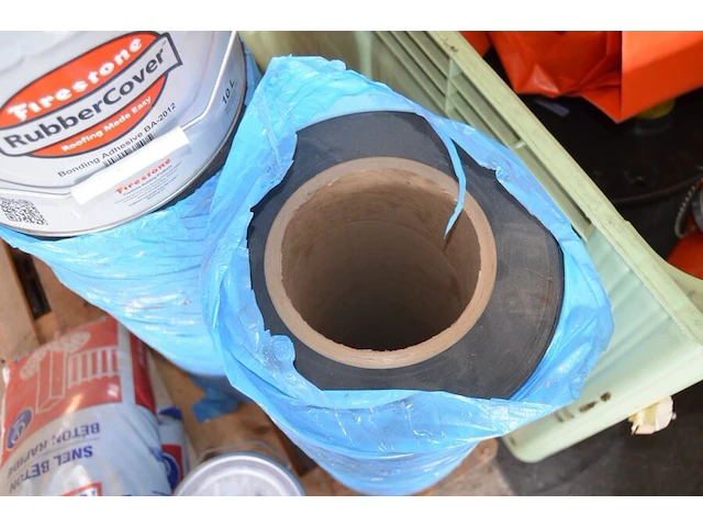 25kg snelbeton, 2 x epdm rubber + lijm - afbeelding 5 van  6