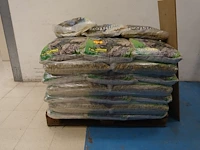 25x 21kg vijversubstraat biobalance - afbeelding 1 van  2