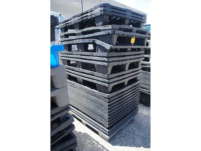 25x 80x120 plastic palletten - afbeelding 2 van  2