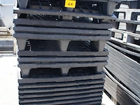 25x 80x120 plastic palletten - afbeelding 1 van  2