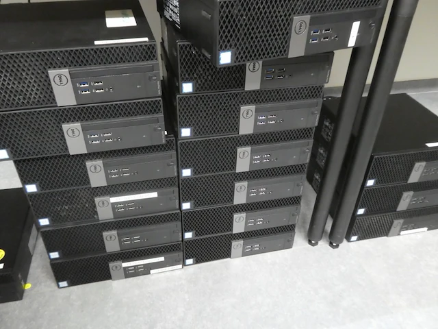 25x dell optiplex 7040 (d11s) computer - afbeelding 1 van  3