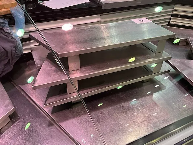 25x diverse rvs verhoogdisplays - afbeelding 7 van  9