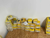 26 dozen bevestigingsmaterialen - afbeelding 1 van  10