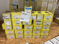 26 dozen universele schroeven - afbeelding 1 van  4