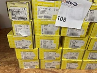 26 dozen universele schroeven - afbeelding 2 van  4