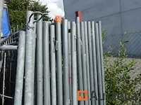 26 heras bouwhekken, 27 betonnen voeten voor heras bouwhek - afbeelding 3 van  7