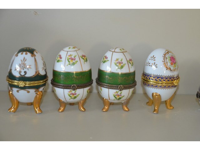 26 porseleinen eitjes - afbeelding 11 van  12