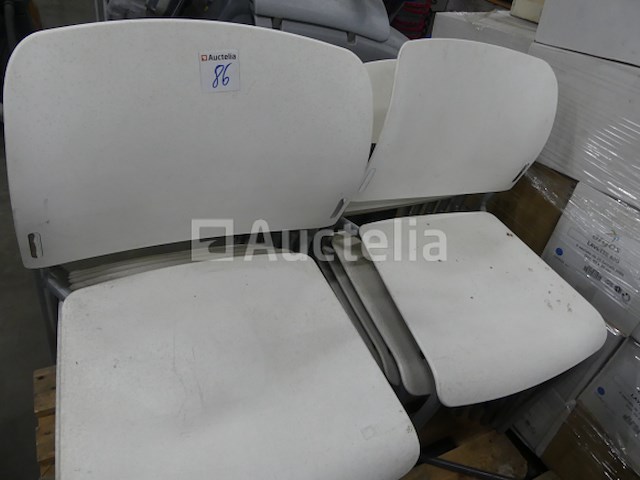 26 stoelen - afbeelding 1 van  4