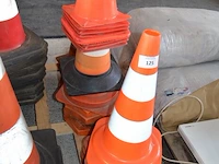 26 stuks verkeerskegels - afbeelding 1 van  5