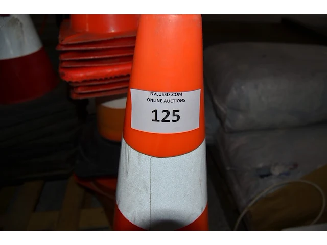 26 stuks verkeerskegels - afbeelding 2 van  5