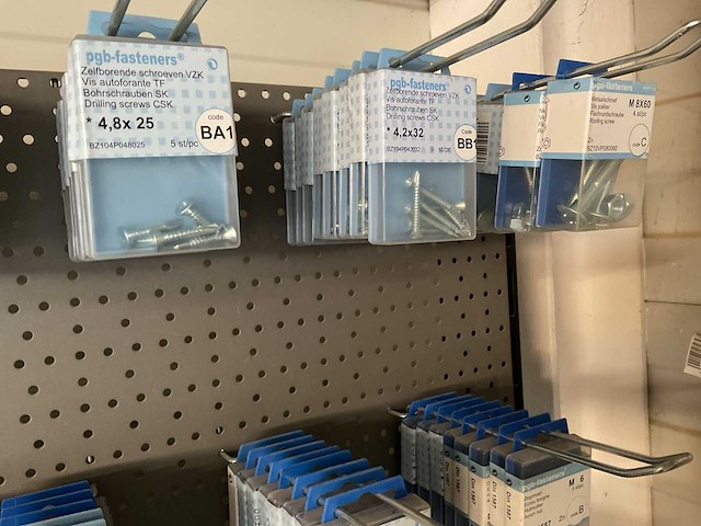 260 blisters bouten en moeren - afbeelding 5 van  9