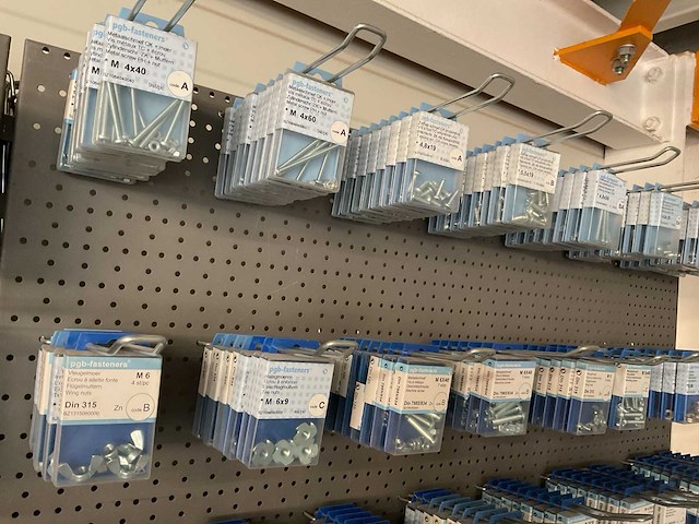 260 blisters bouten en moeren - afbeelding 8 van  9
