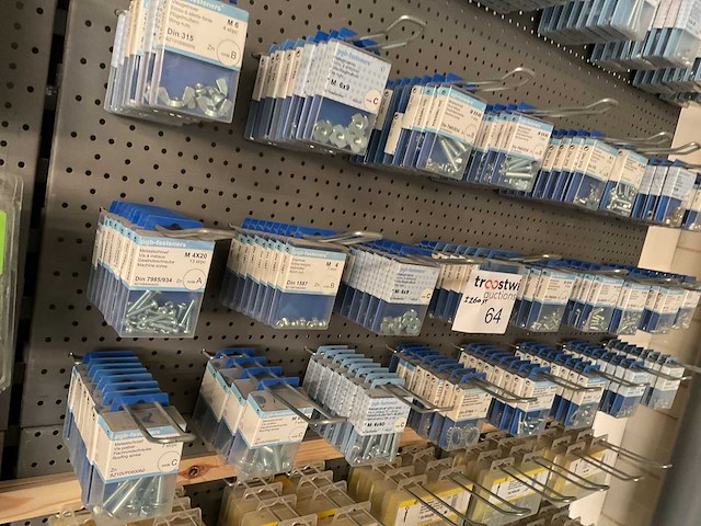 260 blisters bouten en moeren - afbeelding 9 van  9