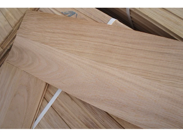 26,88 m² massief eiken visgraatparket 16mm - afbeelding 3 van  5