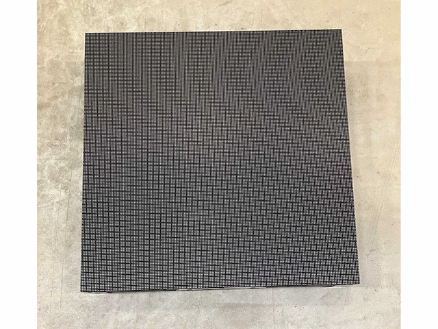 26m2 of roe black onyx 2 (bo2) blackface indoor led screen - afbeelding 1 van  11
