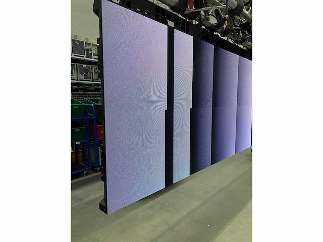 26m2 of roe black onyx 2 (bo2) blackface indoor led screen - afbeelding 3 van  11