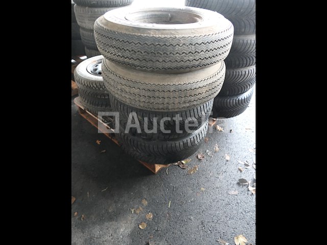 27 diverse banden gemonteerd op stalen velgen - afbeelding 1 van  10