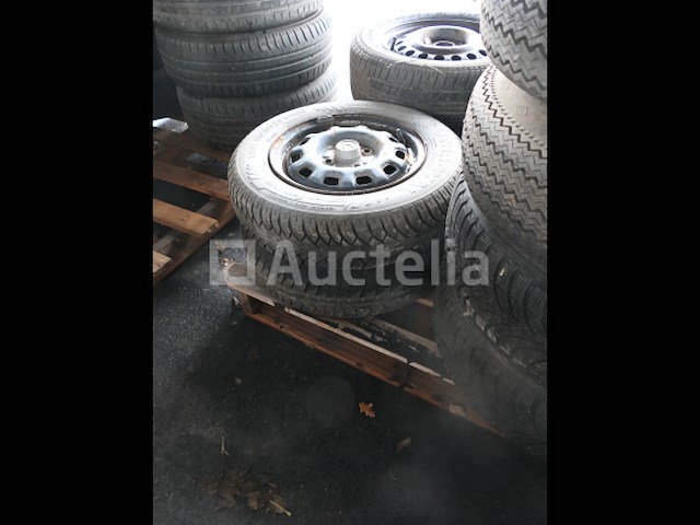 27 diverse banden gemonteerd op stalen velgen - afbeelding 4 van  10