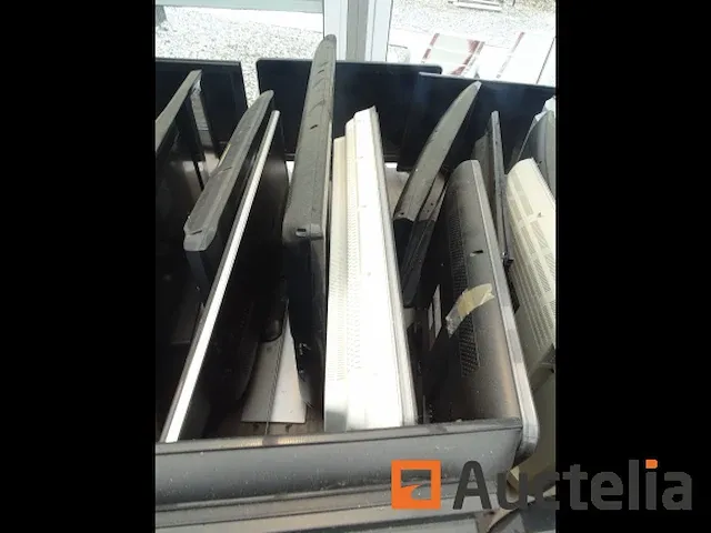 27 flat scherm televisies - afbeelding 6 van  13