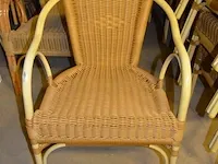 27 imitatie rotan stoelen (1139) - afbeelding 1 van  4
