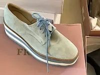27 paar diverse damesschoenen - afbeelding 2 van  9