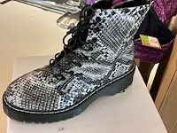 27 paar diverse damesschoenen - afbeelding 8 van  9