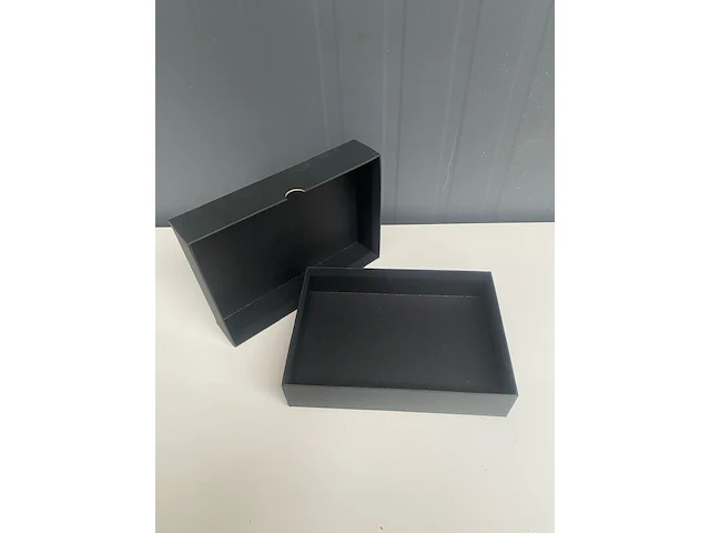 27 x doosjes - geschenkdoosjes - zwart - 21,5 x 15,5 x 4,5 cm. - hard karton - afbeelding 1 van  3