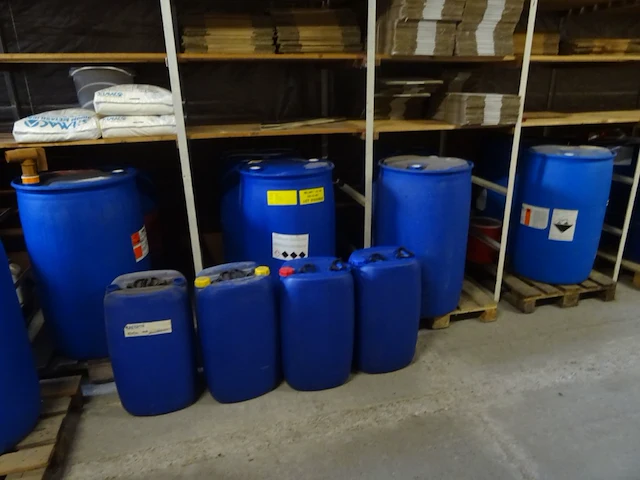 27x aangebroken vaten met producten - afbeelding 5 van  5
