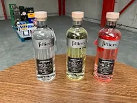28 diverse flessen vodka filliers - afbeelding 1 van  7
