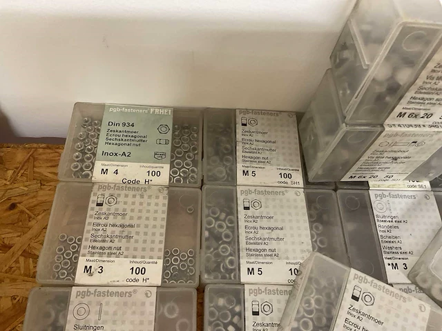 28 dozen bevestigingsmaterialen - afbeelding 3 van  7