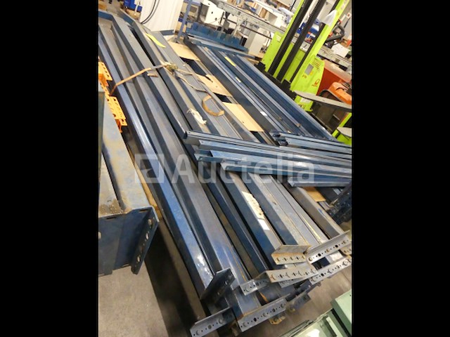 28 metalen rekgeleiders - afbeelding 1 van  4