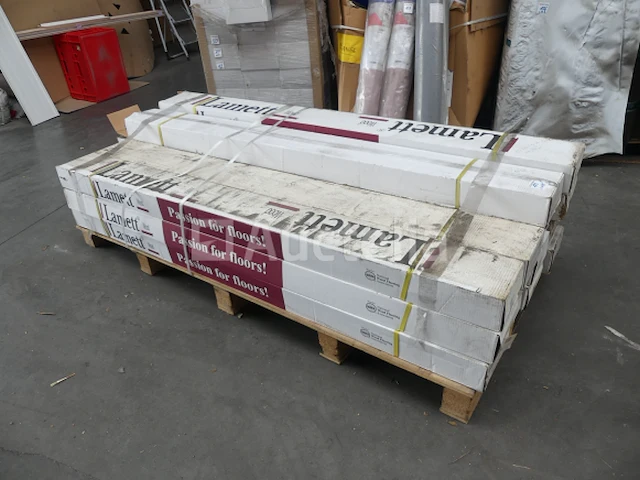 28,7 m² parketvloer - afbeelding 3 van  7