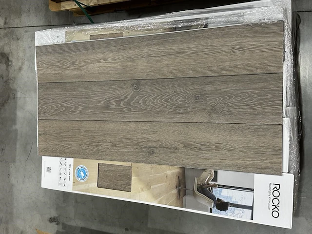 29,76 m² vinyl vloer 5mm - afbeelding 1 van  3