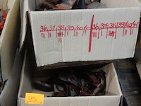 29x diverse schoenen - afbeelding 3 van  3