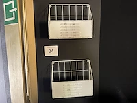 2krantenhouderr - afbeelding 1 van  1