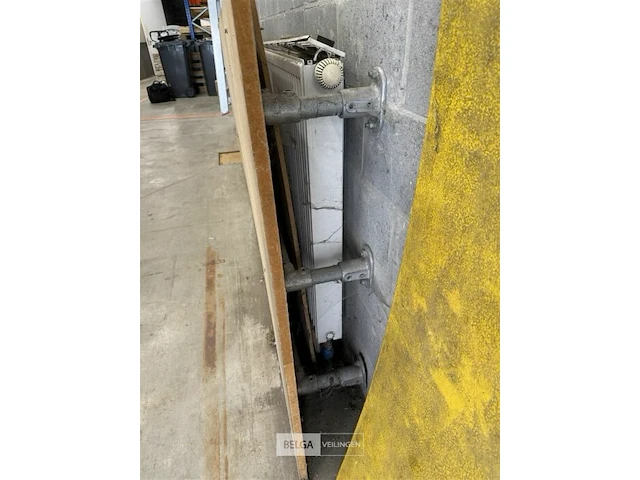 2st radiator merkloos - afbeelding 5 van  5