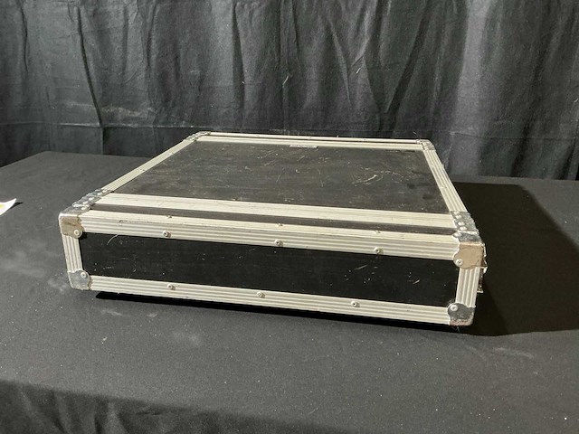 2u 2c flightcase 19” - afbeelding 1 van  3