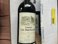 2x 1 doos chateau les bertrands premieres cotes de blaye 2004 - afbeelding 1 van  5