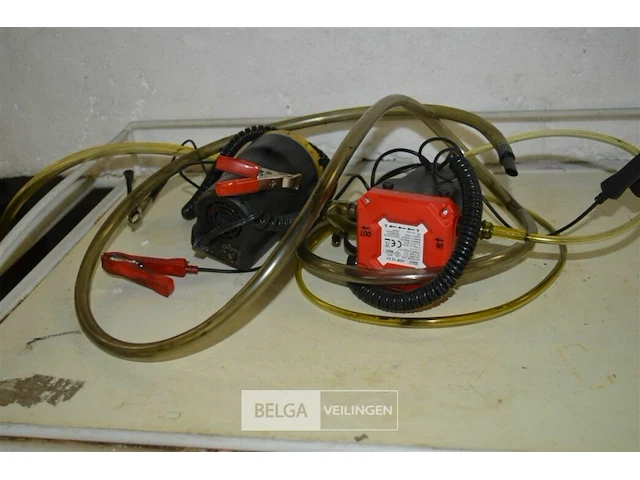 2x aanzuigpompjes 12v - afbeelding 1 van  4