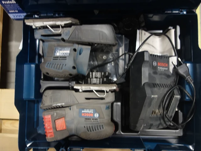 2x accu schuurmachine bosch professional - afbeelding 1 van  3